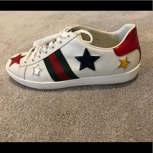 GUCCI SNEAKERS BARELY WORN SIZE WOMEN’S 8.5